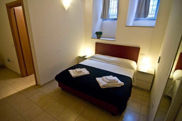 Vatican Rooms Guest House Rzym Pokój zdjęcie